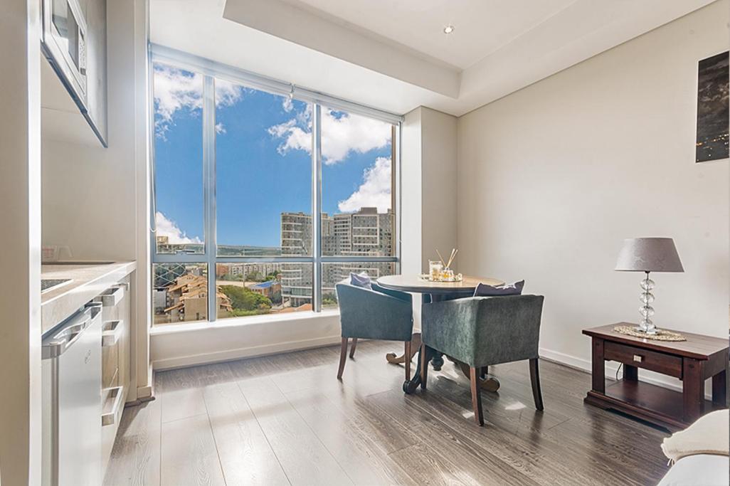 Sandton Skyline Luxury Space Joanesburgo Exterior foto
